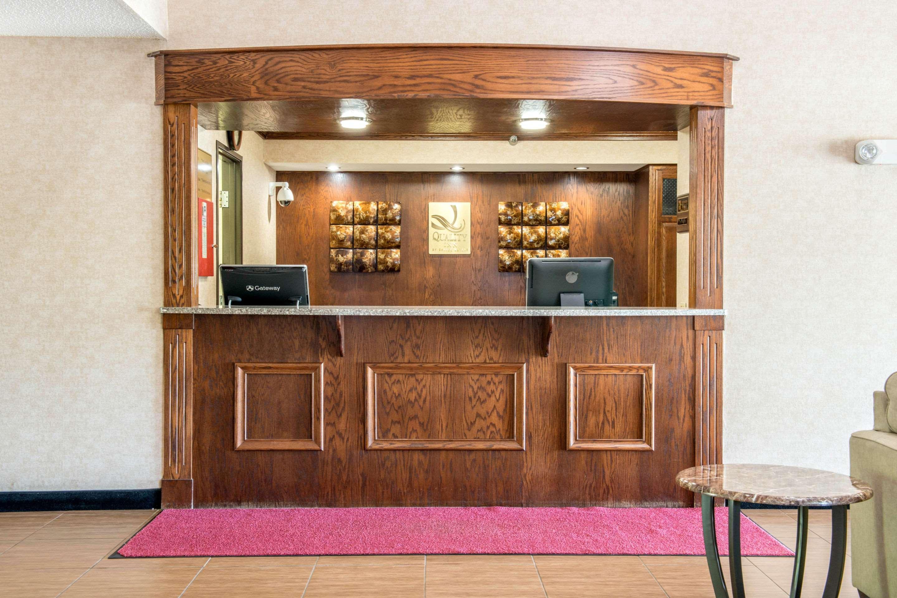 Quality Inn Meadville Bagian luar foto
