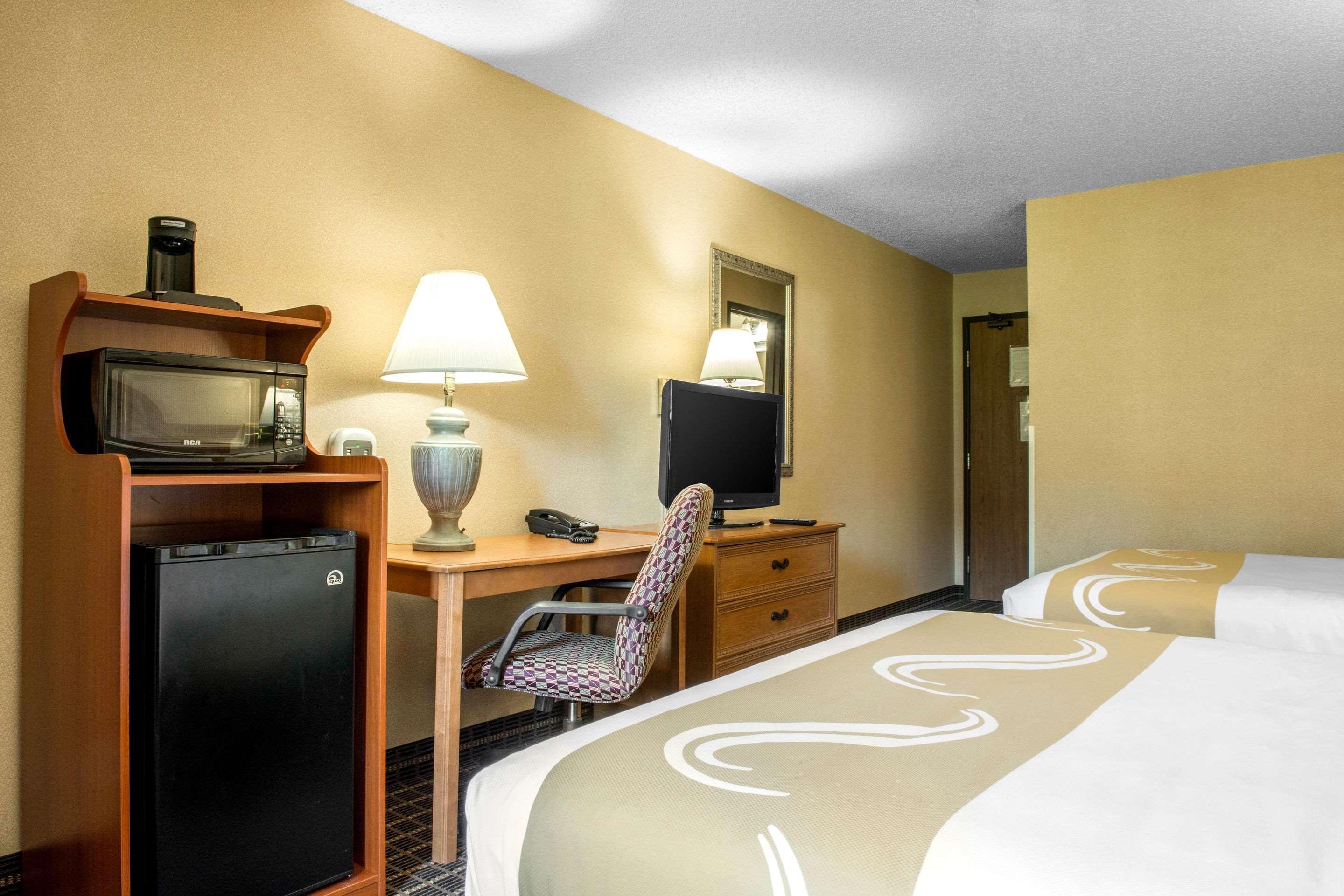 Quality Inn Meadville Bagian luar foto
