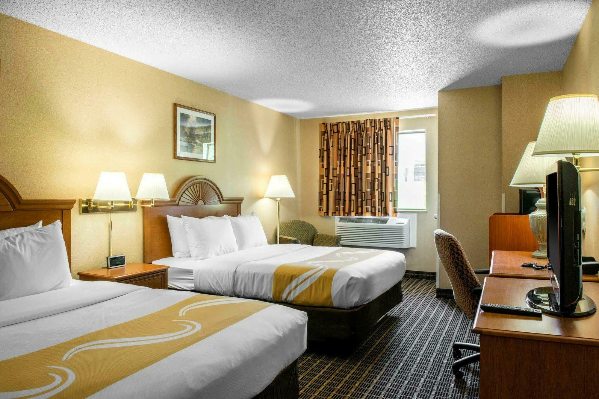 Quality Inn Meadville Bagian luar foto